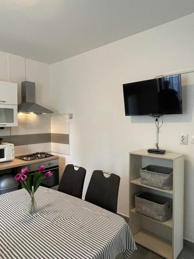 Apartment Greta Labin  Eksteriør bilde